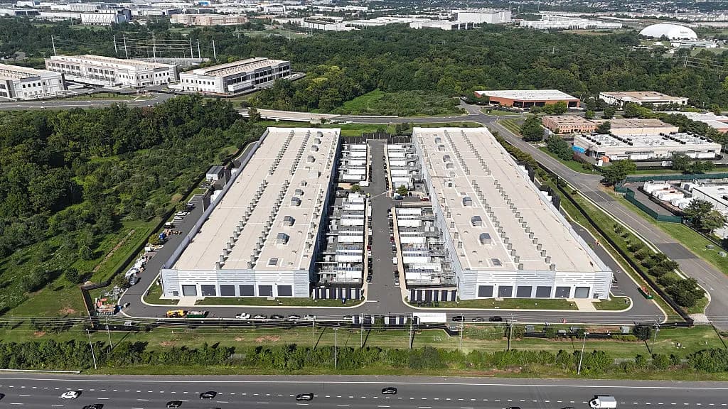 Amazon's $1B Data Center Fund Draws Backlash