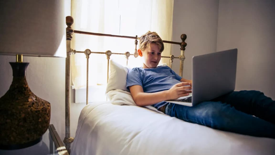 Boy Gets 'Toasted Skin' from Daily Laptop Use
