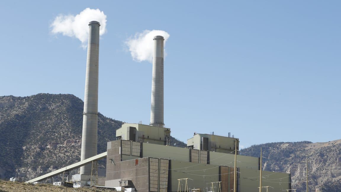 Trump EPA Wipes Out Power Plant Climate Rules