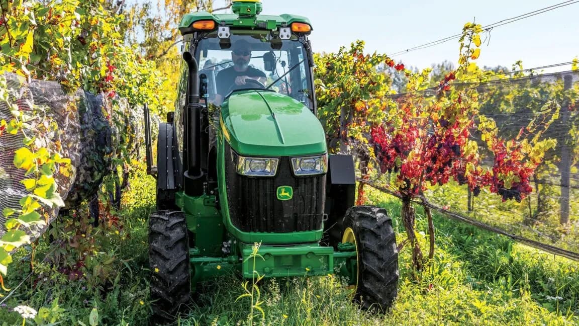 John Deere Self-Repair: Farmers Still Not Convinced